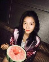 喜欢被闺女吃瓜的人